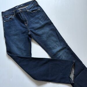 Old Navy Straight Built-In Flex Jeans.  Girls size 18